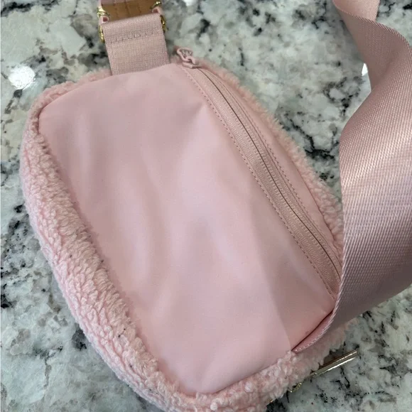 lululemon athletica Pink Crossbody Bag - Picture 3 of 5
